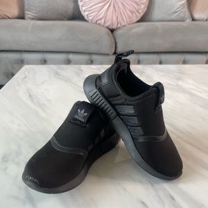 Adidas boys shoes 👟